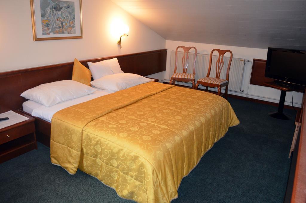 Guest House Gostisce Jutrisa Rogatec Room photo